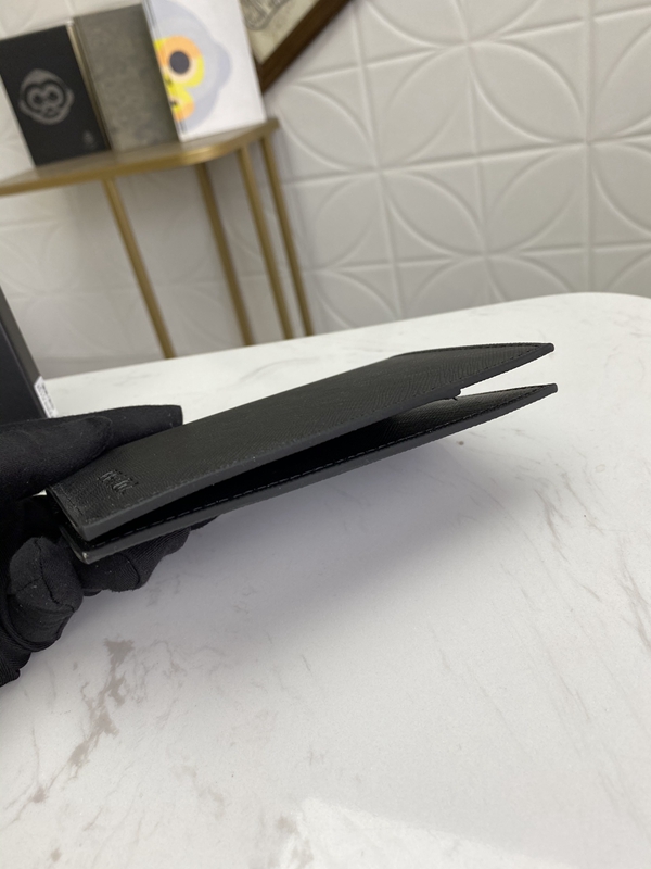 プラダ財布コピー細部ディテール